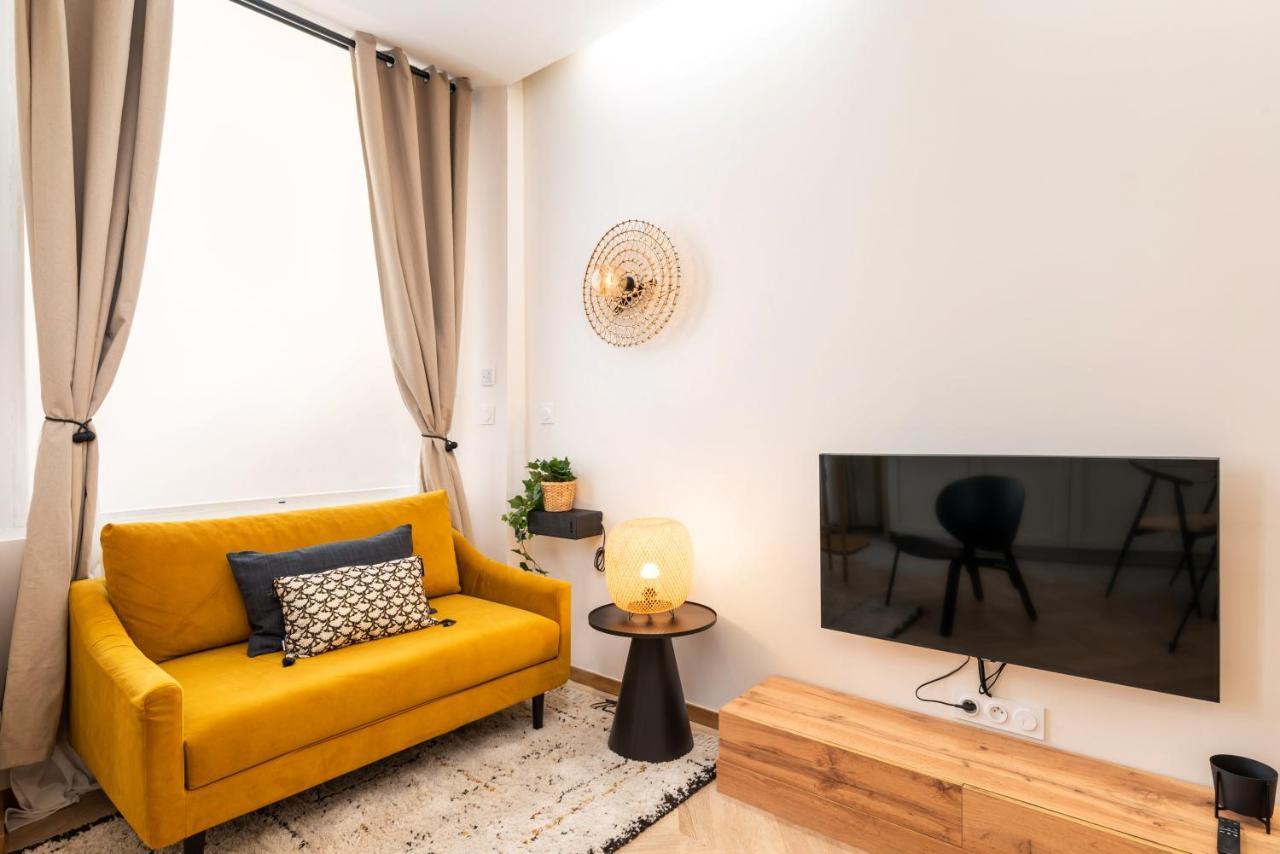 Les Cocon Des Pentes De La Soie Apartment Lyon Exterior photo