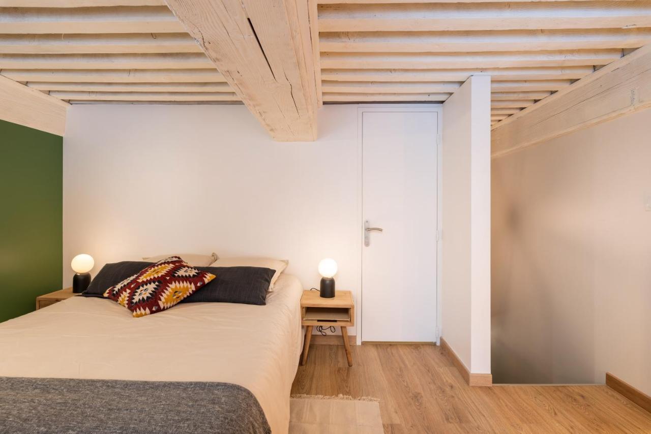 Les Cocon Des Pentes De La Soie Apartment Lyon Exterior photo
